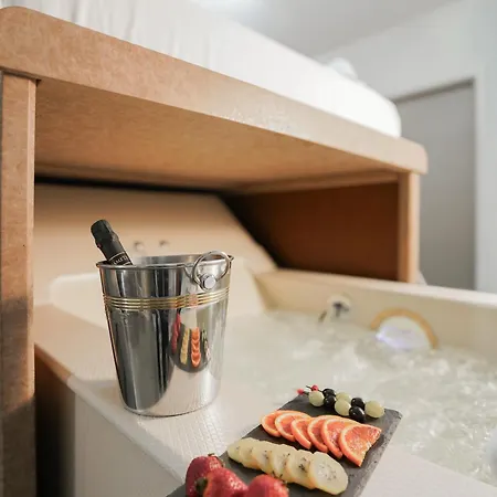 Cascina Ridolfi - Il Nido D'amore Bed & Breakfast