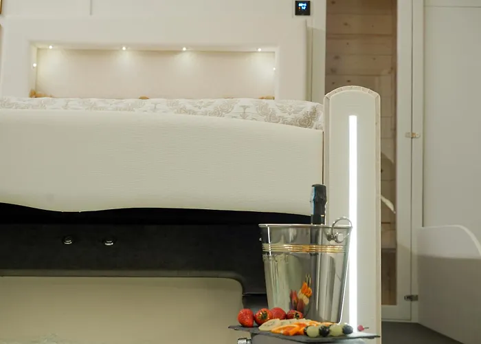 Cascina Ridolfi - Il Nido D'amore 4* Спелло